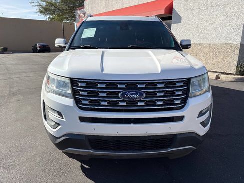 Used 2017 Ford Explorer Limited w/ Equipment Group 301A image 4
