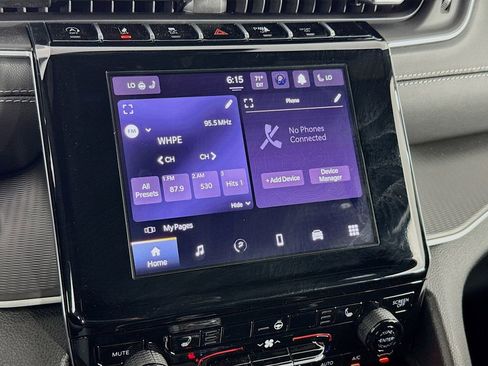 New 2025 Jeep Grand Cherokee L Laredo image 35