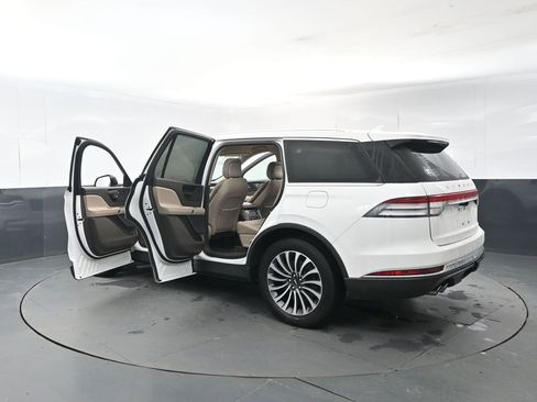 Used 2020 Lincoln Aviator Reserve w/ Elements Package Plus image 31