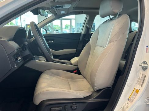 Used 2023 Honda Accord EX image 12
