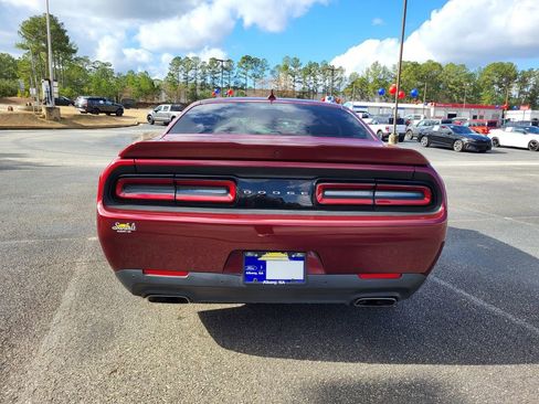 Used 2022 Dodge Challenger R/T w/ Plus Package image 6