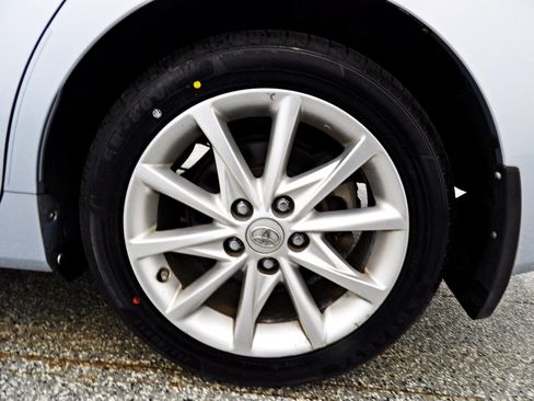 Used 2013 Toyota Prius V Five image 20