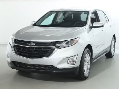 Used 2020 Chevrolet Equinox LT w/ Driver Convenience Package FWD image 1