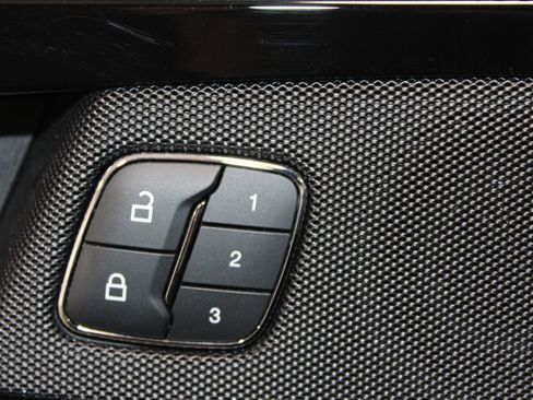 Used 2022 Lincoln Nautilus Reserve w/ Equipment Group 201A image 29