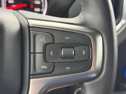Used 2021 Chevrolet Silverado 1500 LT AWD/4WD image 19