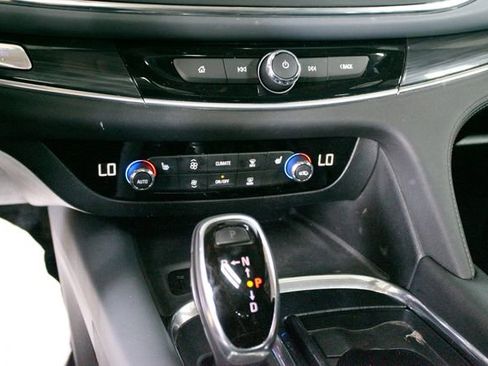 Used 2018 Buick Enclave Essence w/ Experience Buick Package AWD/4WD image 20