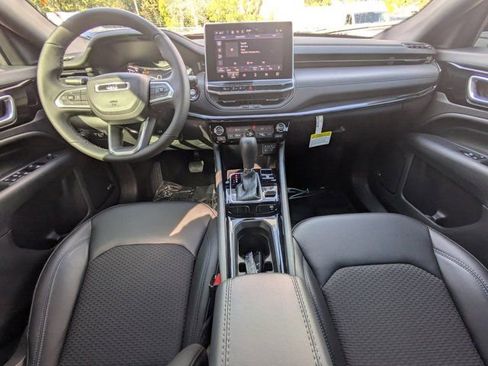 New 2026 Jeep Compass Latitude w/ Sun and Sound Group AWD/4WD image 13