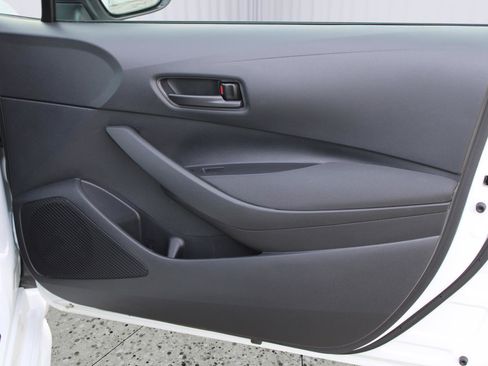 Certified 2024 Toyota Corolla LE image 34