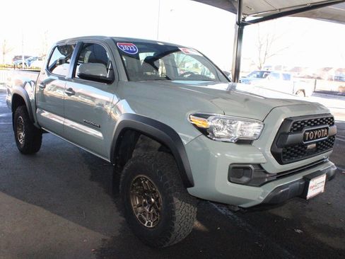 Certified 2023 Toyota Tacoma 4x4 Double Cab image 18