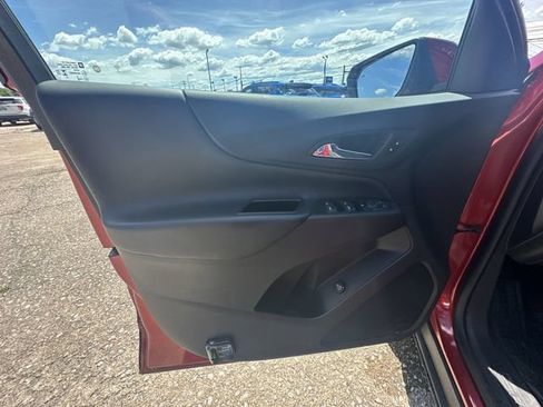 Used 2024 Chevrolet Equinox LT w/ LPO, Floor Liner Package FWD image 25