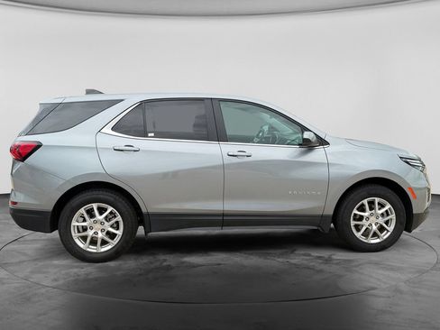 Used 2024 Chevrolet Equinox LT FWD image 11