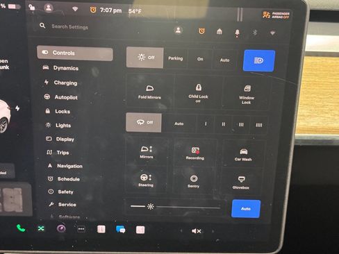 Used 2021 Tesla Model 3 Long Range image 25