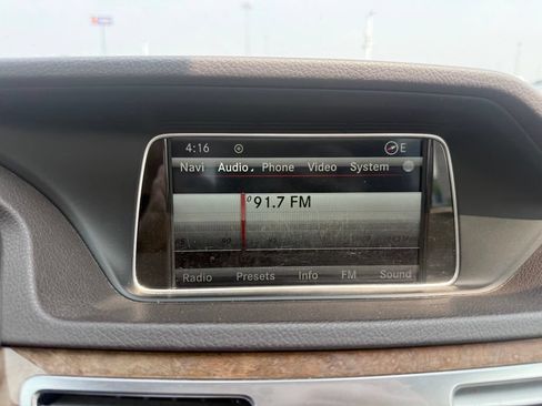 Used 2014 Mercedes-Benz E 350 4MATIC Sedan image 25