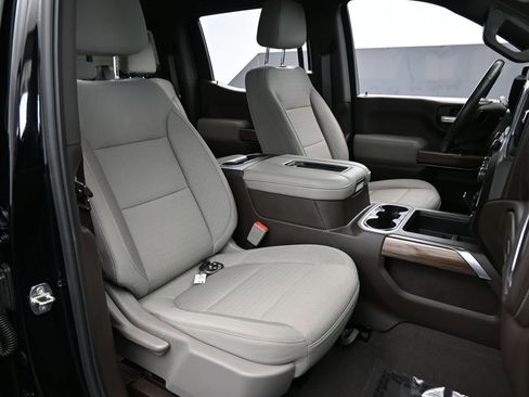 Used 2020 Chevrolet Silverado 1500 RST image 44