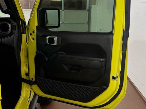 Used 2022 Jeep Wrangler Unlimited Sport image 37