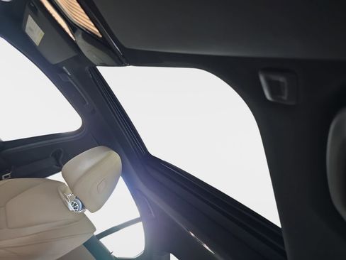 Used 2023 BMW 330e w/ Premium Package image 29