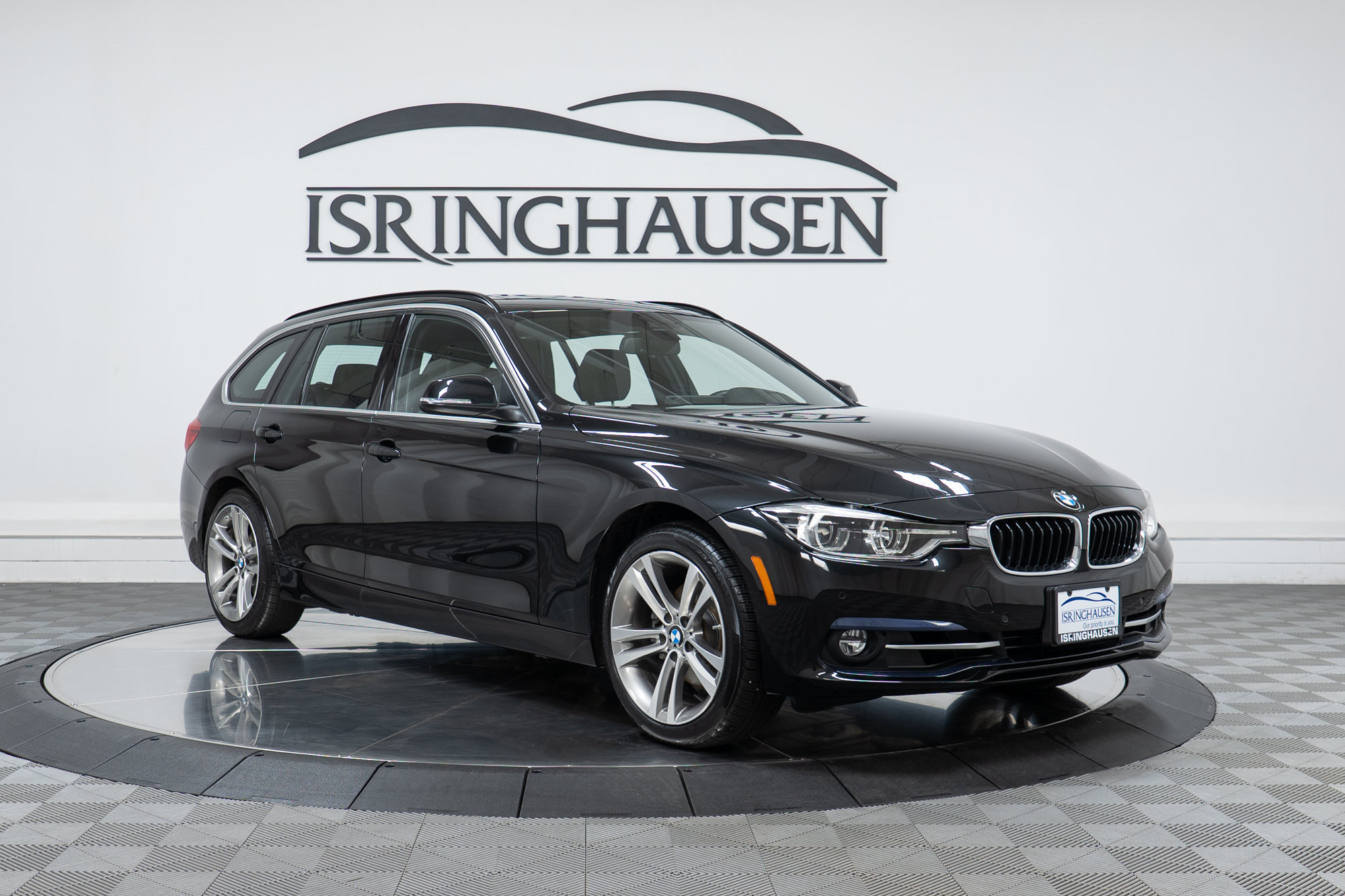 Used 2018 BMW 330i xDrive Wagon AWD/4WD image 3
