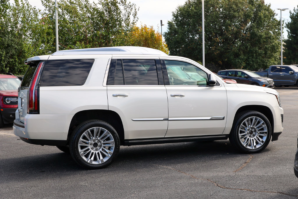 Used 2015 Cadillac Escalade Platinum AWD/4WD image 23