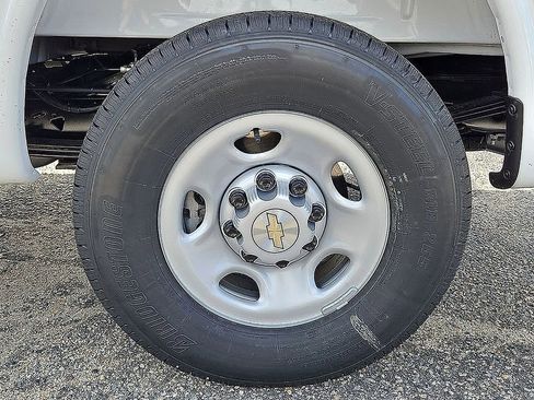 New 2025 Chevrolet Express 2500 w/ Driver Convenience Package image 5