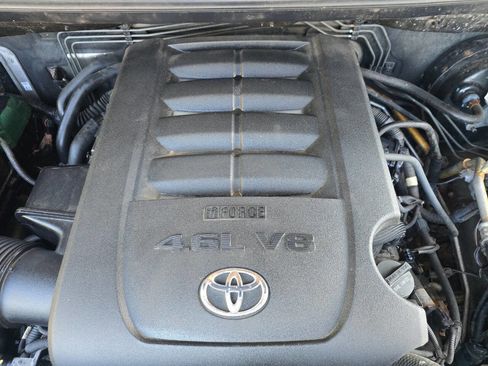 Used 2012 Toyota Tundra 4x4 Double Cab w/ Tow Pkg image 34