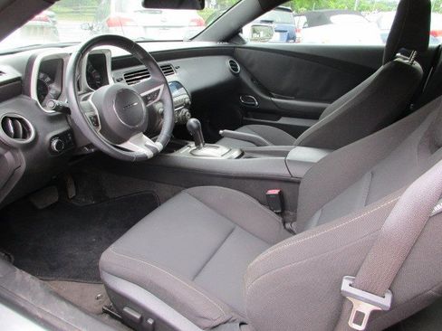 Used 2010 Chevrolet Camaro LT w/ LPO, Ground Effects Package RWD image 16