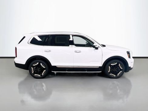 New 2025 Kia Telluride S image 8