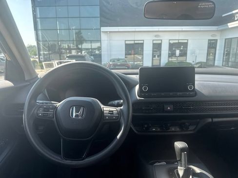 Used 2024 Honda HR-V LX image 10