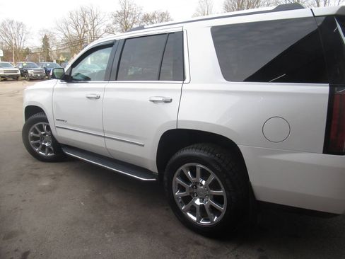 Used 2017 GMC Yukon Denali w/ Open Road Package AWD/4WD image 16