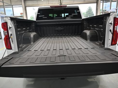 New 2026 Chevrolet Silverado 1500 RST AWD/4WD image 8