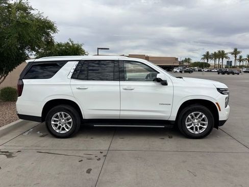 Used 2025 Chevrolet Tahoe LT image 3