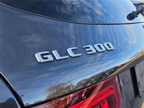 Used 2022 Mercedes-Benz GLC 300 image 11