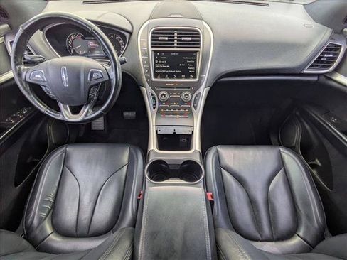 Used 2016 Lincoln MKX Premiere FWD image 17
