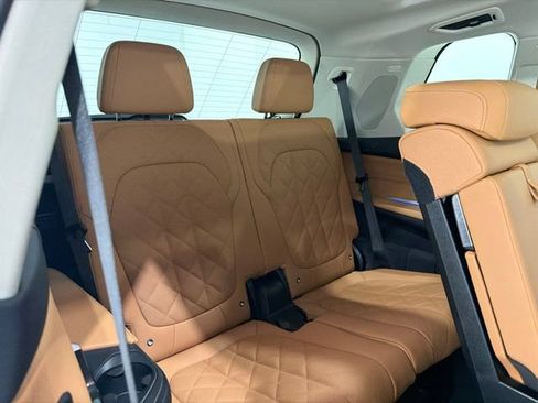 Used 2026 BMW X7 xDrive40i AWD/4WD image 26