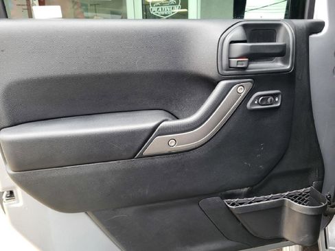 Used 2017 Jeep Wrangler Unlimited Sport w/ Quick Order Package 24S image 29