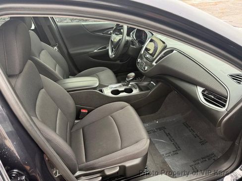 Used 2023 Chevrolet Malibu LT image 9
