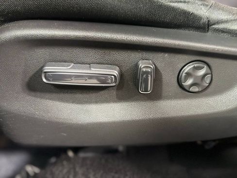 Used 2022 Honda CR-V EX image 19