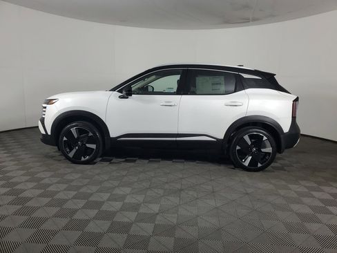 New 2026 Nissan Kicks SR image 7