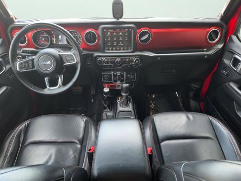 Used 2018 Jeep Wrangler Unlimited Rubicon AWD/4WD image 15
