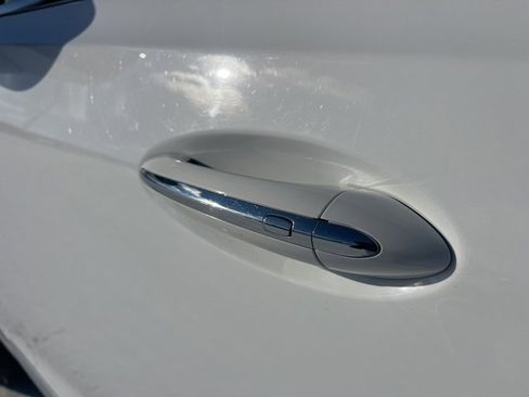 Used 2019 Buick Enclave Essence image 58