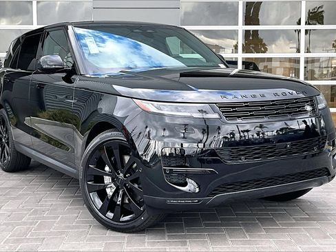 New 2026 Land Rover Range Rover Sport SE AWD/4WD image 2
