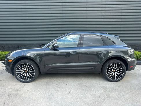 Used 2026 Porsche Macan AWD/4WD image 2
