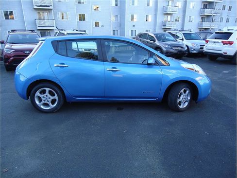 Used 2013 Nissan Leaf SV w/ LED & Quick Charge Pkg image 4