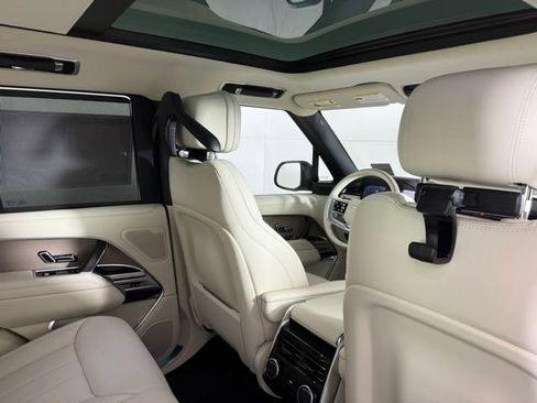 New 2026 Land Rover Range Rover SE image 30