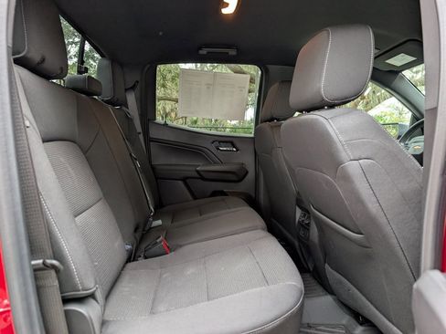 Used 2024 Chevrolet Colorado LT w/ LT Convenience Package image 19