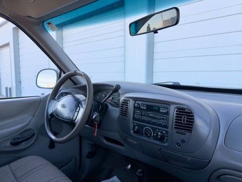 Used 1998 Ford F150 4x4 Regular Cab image 11