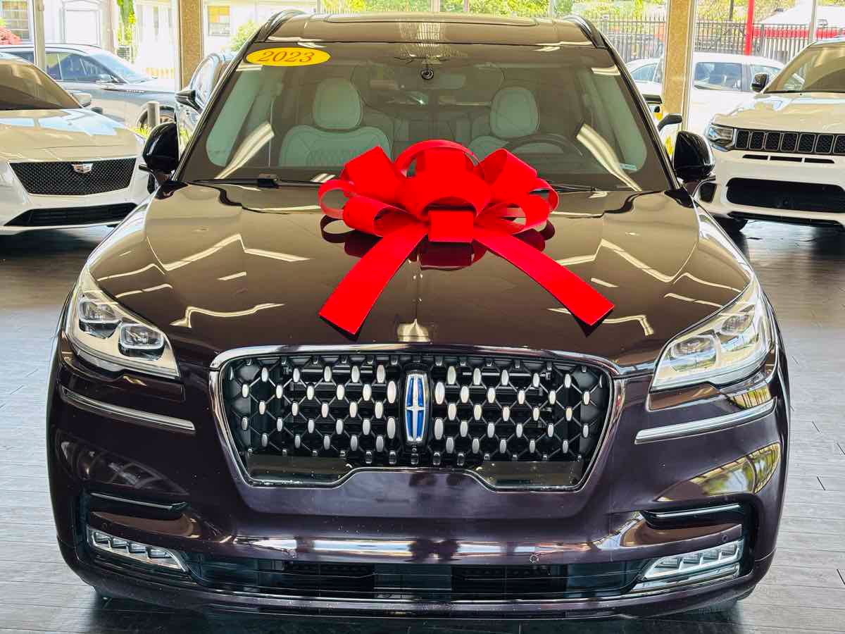 Used 2023 Lincoln Aviator Black Label w/ Dynamic Handling Package AWD/4WD image 19