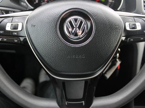 Used 2018 Volkswagen Passat 2.0T S FWD image 14
