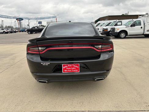 Used 2020 Dodge Charger SXT w/ Blacktop Package image 6