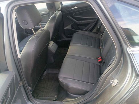 Used 2023 Volkswagen Jetta SE w/ Panoramic Sunroof Package image 12