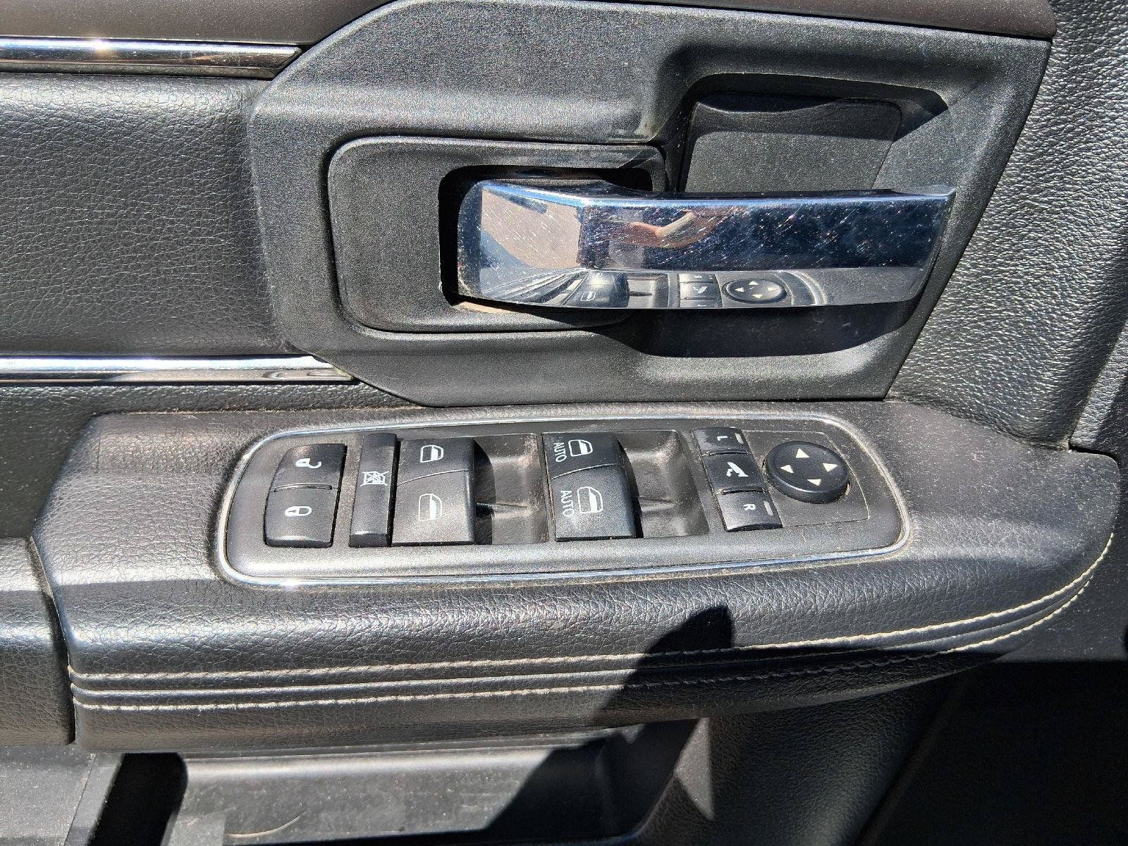 Used 2018 RAM 2500 Big Horn w/ Sport Appearance Group AWD/4WD image 17